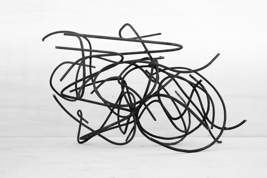 Pippo Lionni 20201118 43°11° steel rod sculpture 45x107x77cm