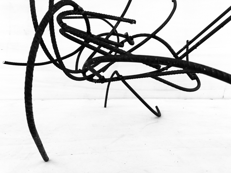 Pippo Lionni 20201201 43°11° steel rod sculpture 47x66x62cm detail