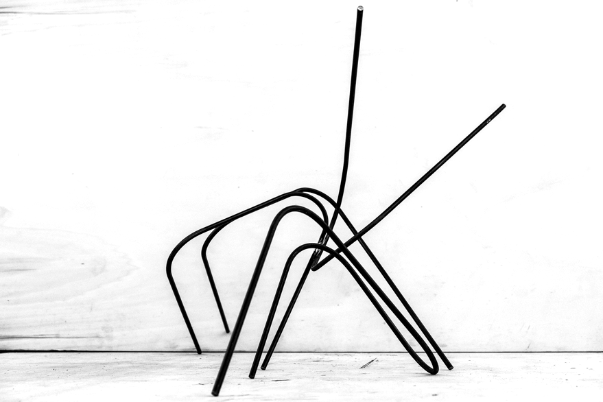 Pippo Lionni 20210204 43°11° steel rod sculpture 63x128x74cm