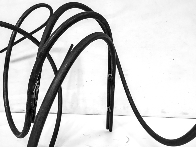 Pippo Lionni 20210417 43°11° steel rod sculpture 31x81x38cm STEEL 33-9