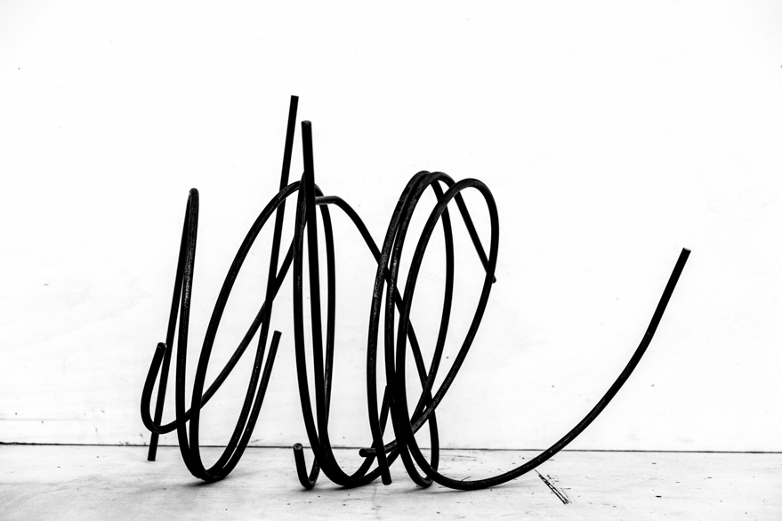 Pippo Lionni 20210915 43°11° steel rod sculpture 48x64x66cm