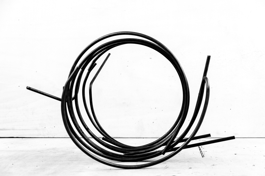 Pippo Lionni 20220105 43°11° steel rod sculpture 40x85x65cm