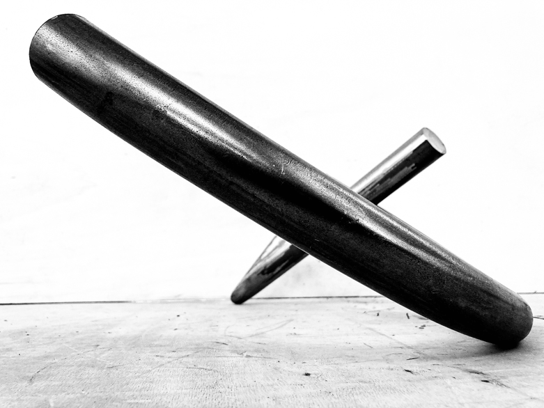 Pippo Lionni 20221217 43°11° steel rod sculpture 22 x 59 x 38 cm