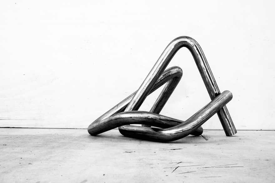 Pippo Lionni 20230128 43°11° steel rod sculpture 28 x 52 x 46 cm
