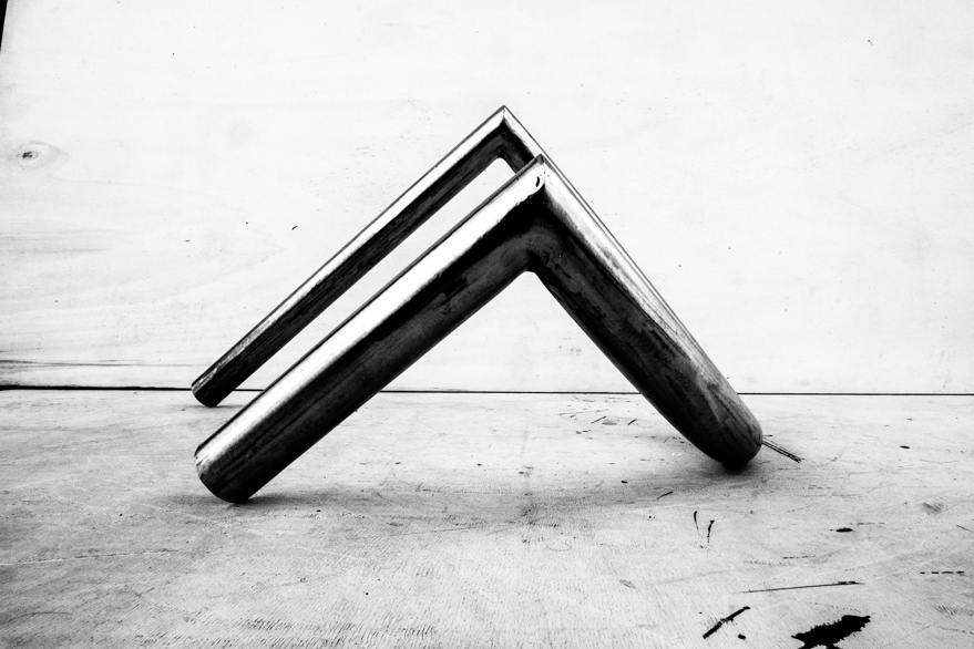 Pippo Lionni 20231205 43°11° steel rod sculpture 34 x 47 x 63 cm