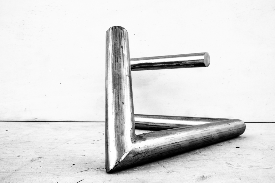 Pippo Lionni 20231216 43°11° steel rod sculpture 21 x 50 x 55 cm-
